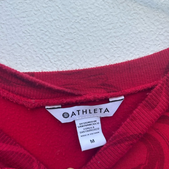 Athleta V-neck sweatshirt M coastal luxe holiday red and black swirl athleisure - Picture 5 of 14